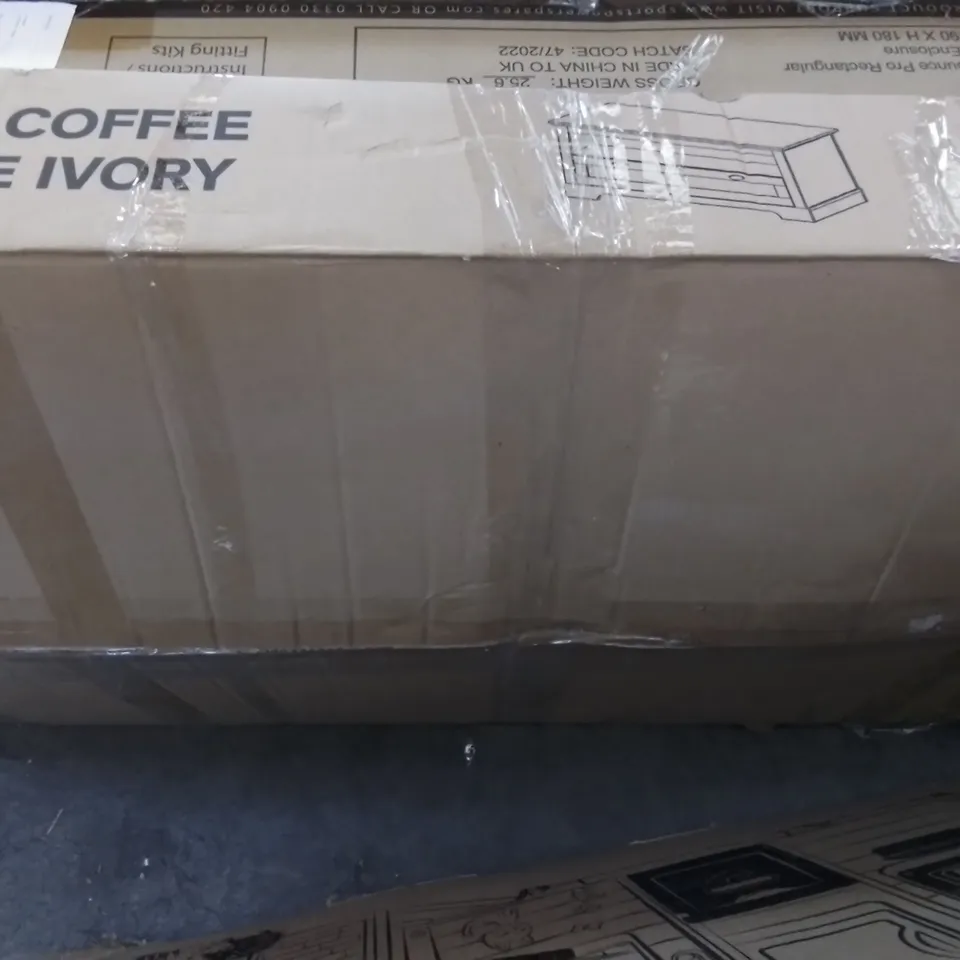 BOXED HOMEBASE DIVA COFFEE TABLE IVORY