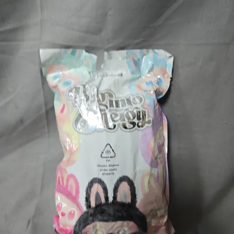 BAGGED POP MART BIG INTO ENERGY PLUSHIE