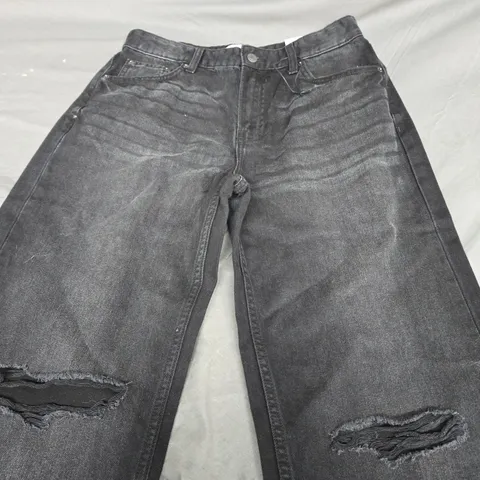 BERSHKA JEANS SIZE 40 