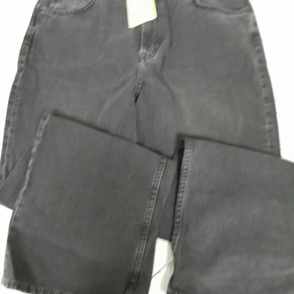 DIVIDED WIDE HIGH WAIST BLACK JEANS - UK 14