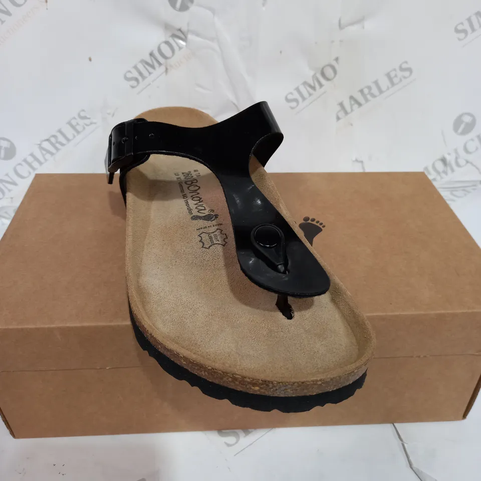 BONOVA BLACK SANDALS SIZE 7
