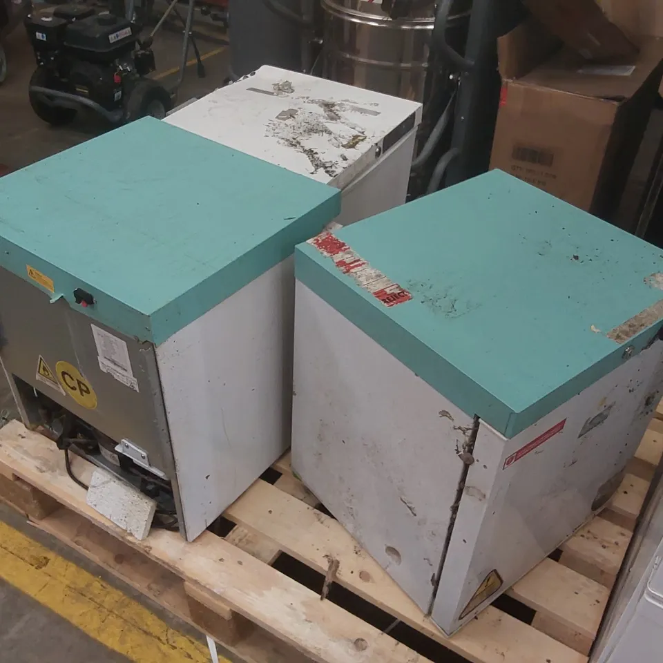 PALLET CONTAINING 3x ASSORTED LEC MEDICAL FRIDGES
