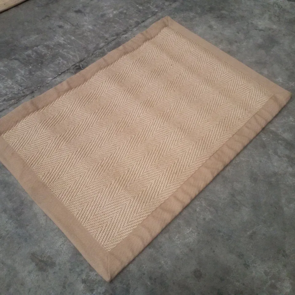 QUALITY DESIGNER AREA RUG APPROXIMATELY 60×90CM