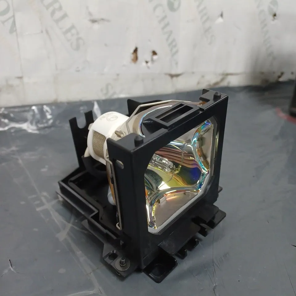 PROJECTOR LIGHT BULB 