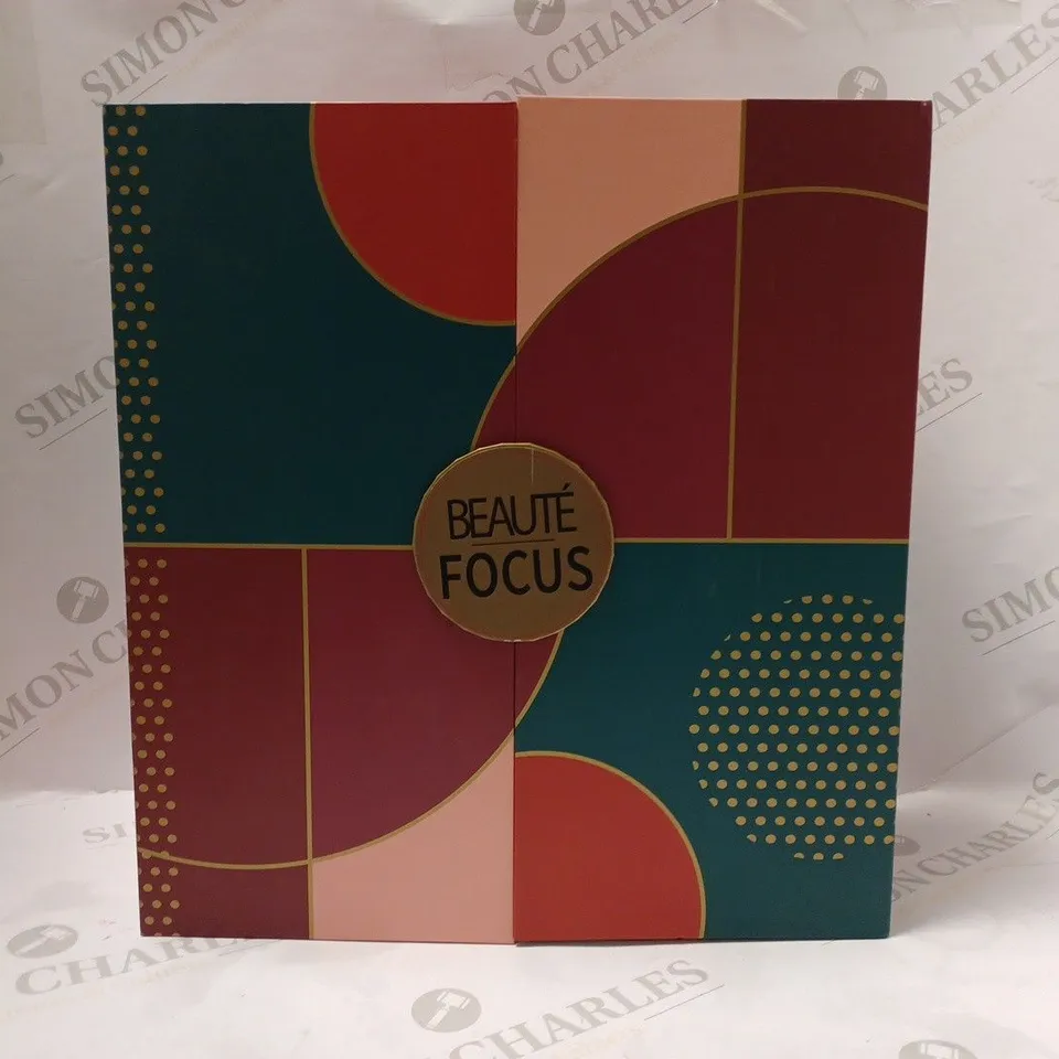 BOX OF 3 BEAUTE FOCUS ADVENT CALENDARS 