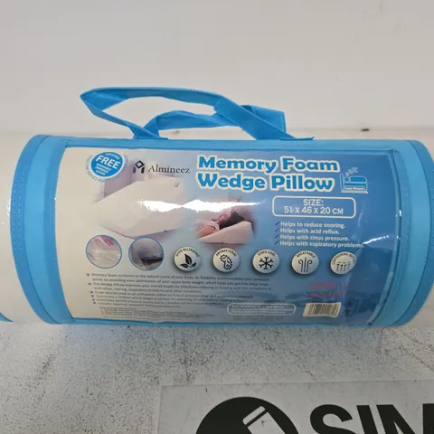 MEMORY FOAM WEDGE PILLOW β 51 X 46 X 20 CM