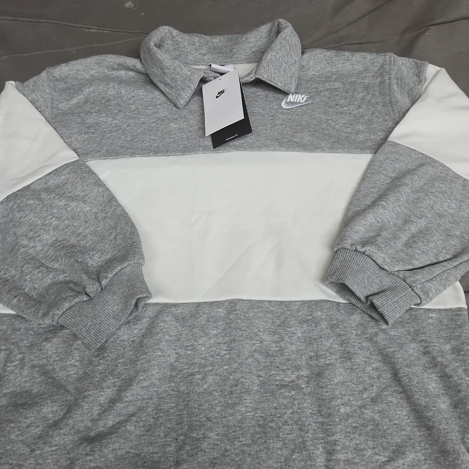 NIKE KIDS COLOUR-BLOCK SWEATSHIRT - LARGE