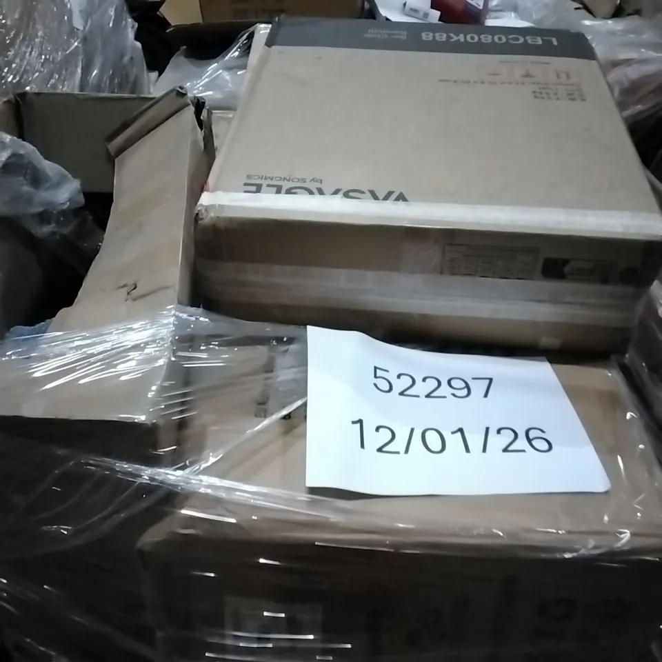 PALLET OF HOUSEHOLD ITEMS TO INCLUDE BAR CHAIR, DINING CHAIR, FABRIC WARDROBE  AND OTHER ASSORTED ITEMS...