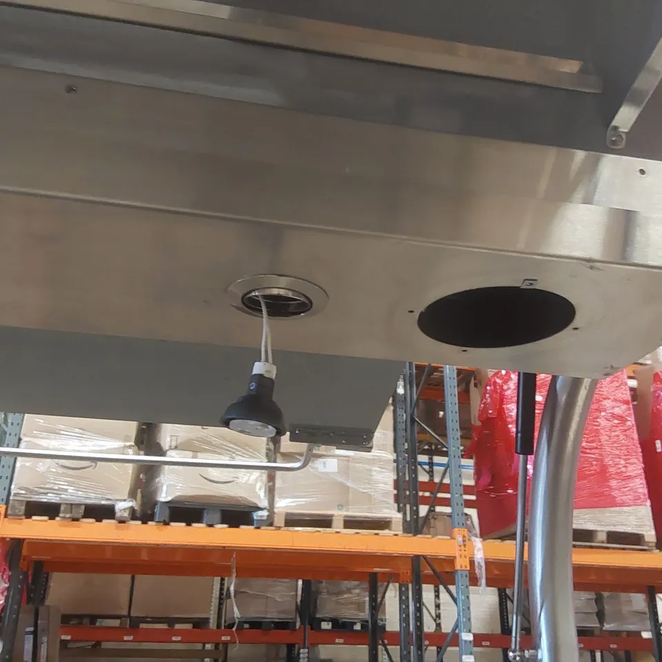 TANK STAINLESS STEEL MOBILE FOOD AND DRINK CATERING STATION