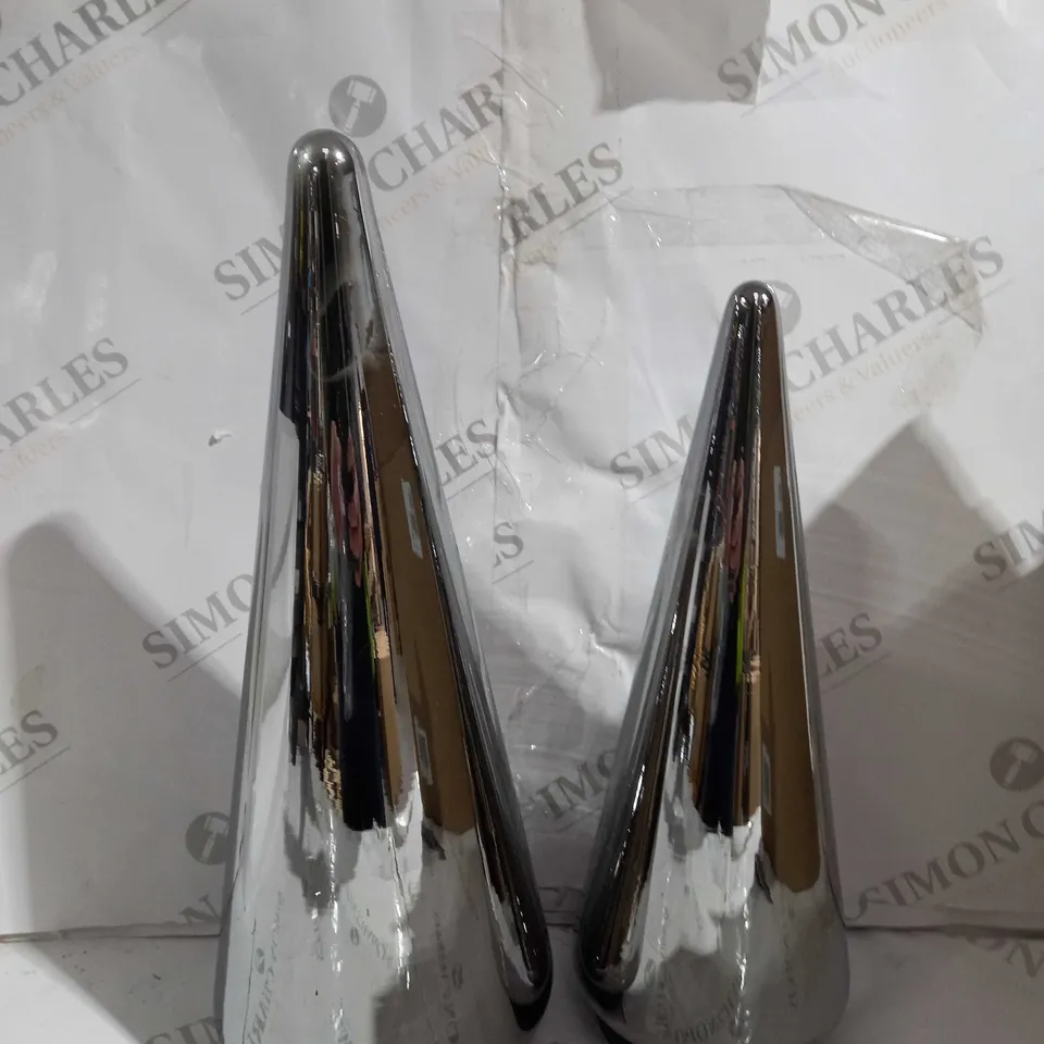 BOXED KELLY HOPPEN SET OF 2 INDOOR/OUTDOOR PRELIT GLASS DECOR - REFLECTIVE CONES