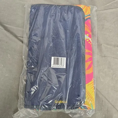 BAGGED ODDBALLS HIBISCUS PICNIC BLANKET