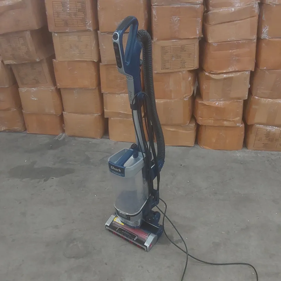 SHARK STRATOS AZ3000UKT CORDED VACUUM CLEANER 