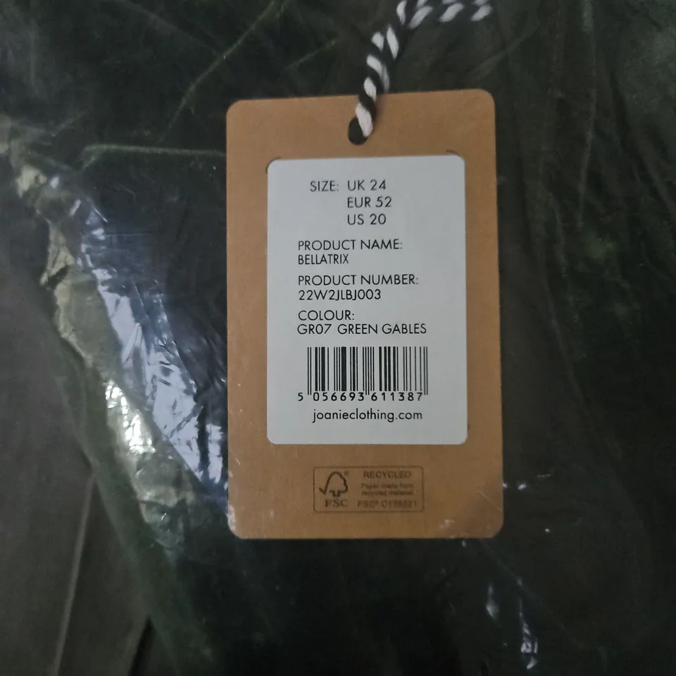 BAGGED JOANIE CLOTHING BELLATRIX SHORT SLEEVE VELVET JUMPSUIT - GREEN - UK 24