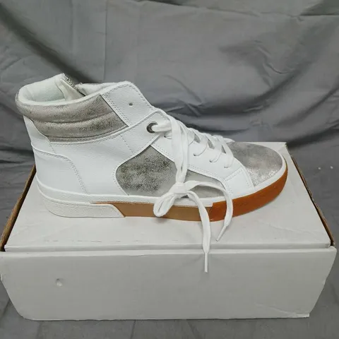 BLOWFISH MALIBU WHITE HIGH-TOP SNEAKERS WITH SILVER METALLIC PANELS – 8
