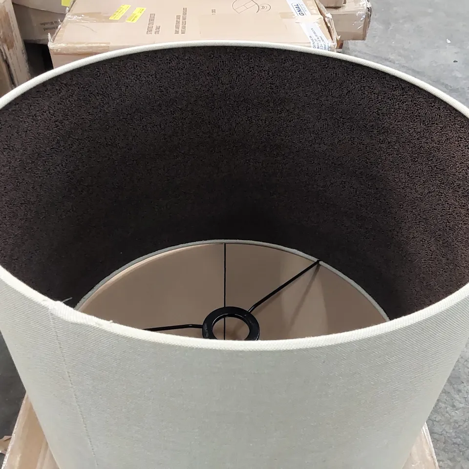 BOXED ETAMPES TRADITIONAL LAMP SHADE (1 BOX)