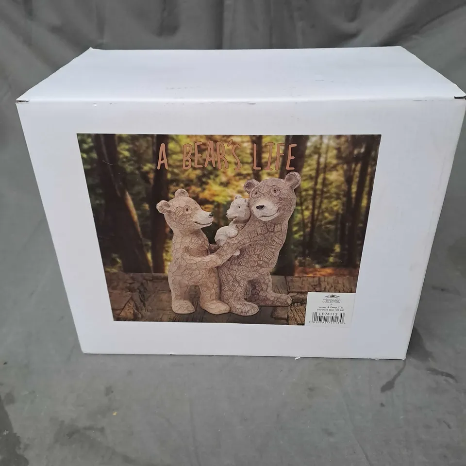 BOXED LEONARDO COLLECTION BEAR DECORATION