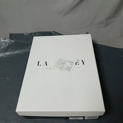 LA MAREY SIGNATURE THERMAL SCOOP NECK TOP AND LEGGINGS SET IN BOX MEDIUM