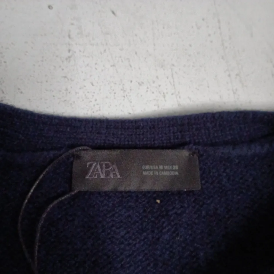 ZARA WOMEN'S NAVY CARDIGAN, V-NECK, BUTTON FRONT – SIZE M