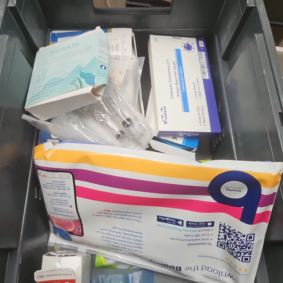 TOTE OF APPROXIMATELY 15 ASSORTED HEALTHCARE PRODUCTS TO INCLUDE BOUNTY PREGNANCY PACKS - CBD OIL SPRAY AND MENOPAUSE SUPPORT SUPPLEMENTS