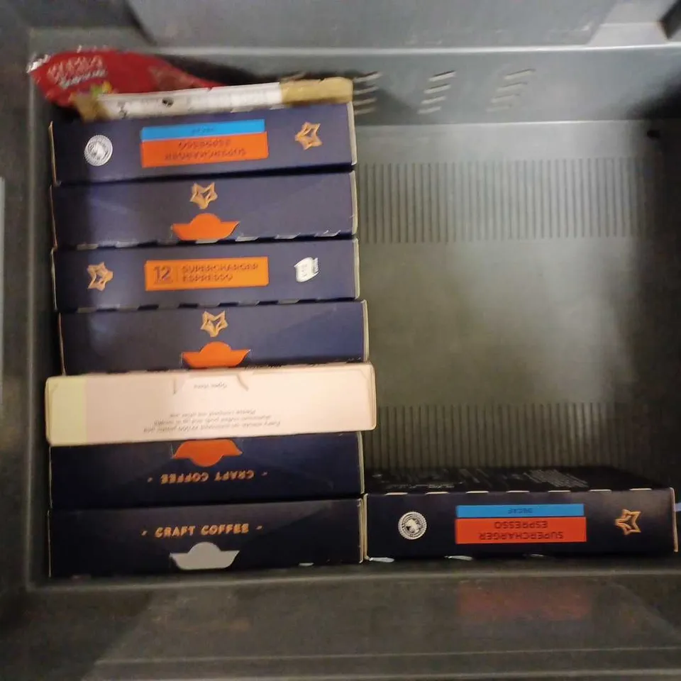 BOX OF APPROX 15 ITEMS TO INCLUDE GRIND COFFEE PODS, CAFEPOD COFFEE PODS, MYPROTEIN PROTEIN SPREAD