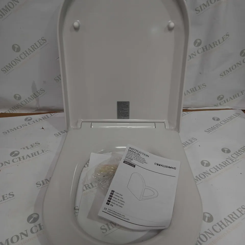 STOREMIC TOILET IN WHITE