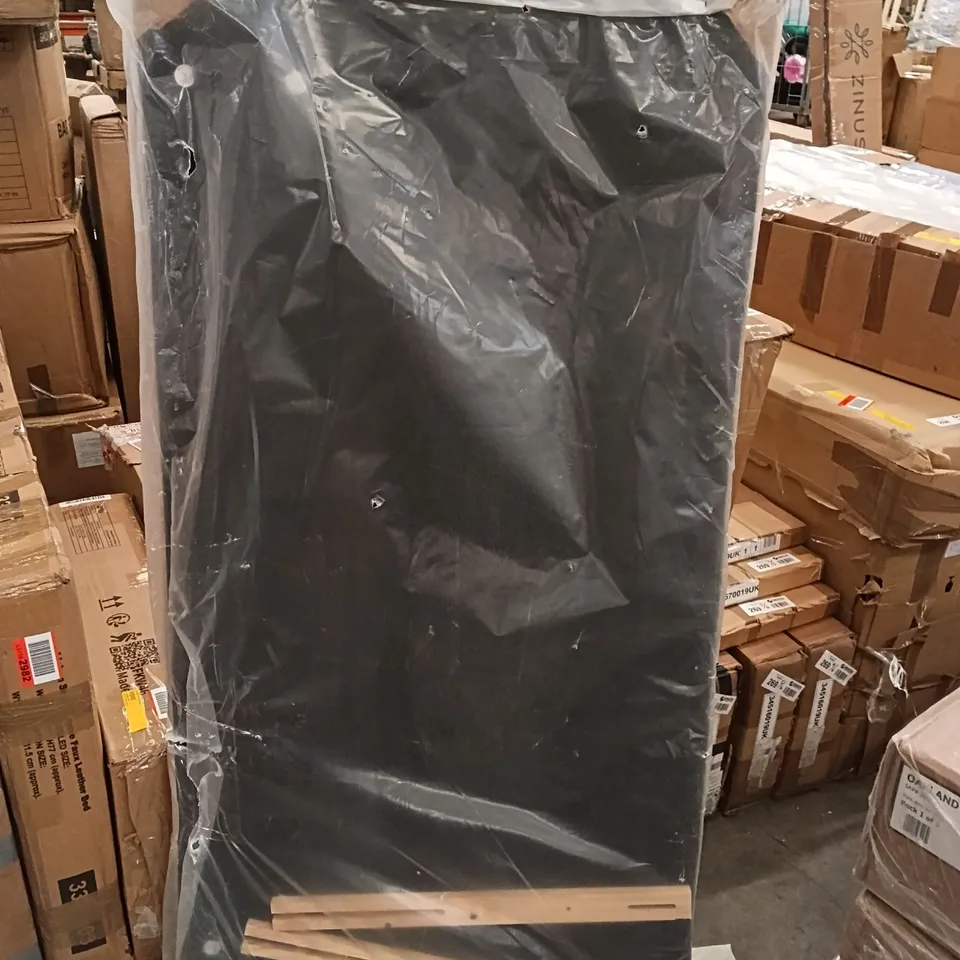 BAGGED HEADBOARD (1 PART)