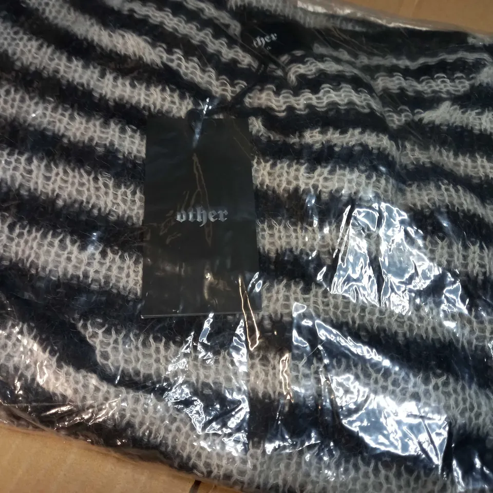 PACKAGED OTHER RAMONE BLACK/DIRTY WHITE JUMPER - L/XL
