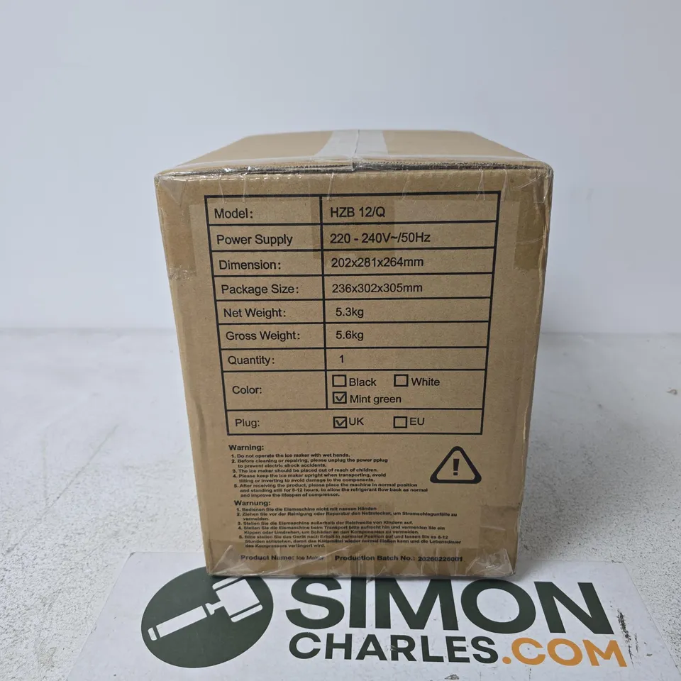 MINT GREEN ICE MAKER BOXED