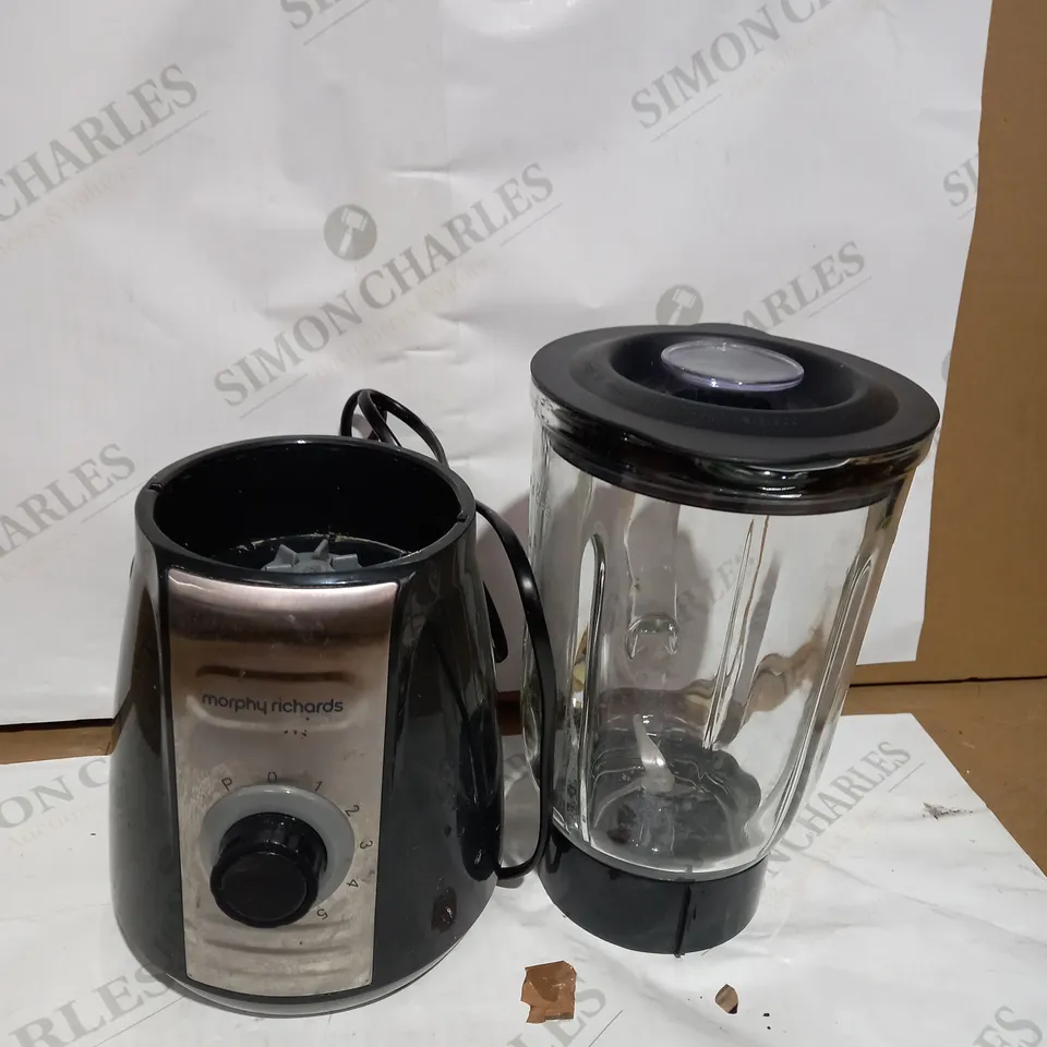 MORPHY RICHARDS FOOD BLENDER