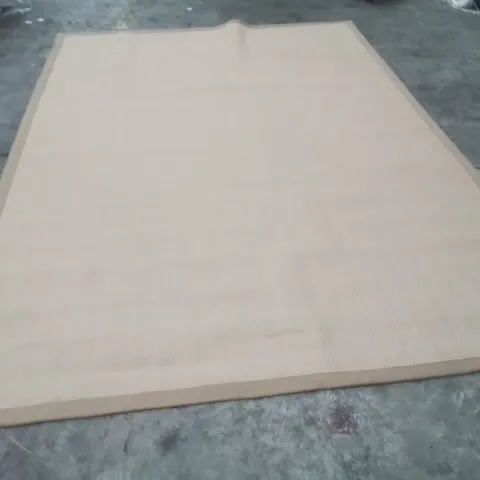 QUALITY DESIGNER AREA RUG - APPROXIMATELY 280X200CM