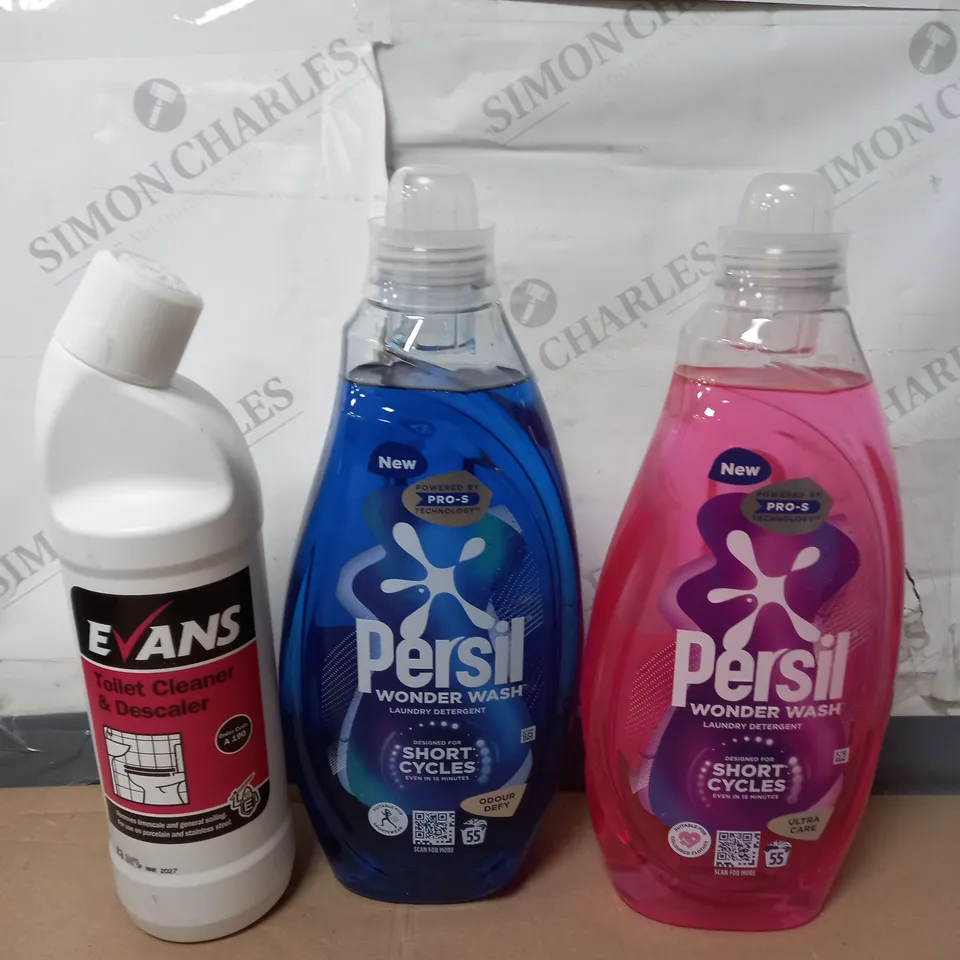 BOX OF APPROX 9 CLEANING PRODUCTS TO INCLUDE PERSIL DETERGENT , TOILET CLEANER , AWNING CLEANER   - COLLECTION ONLY