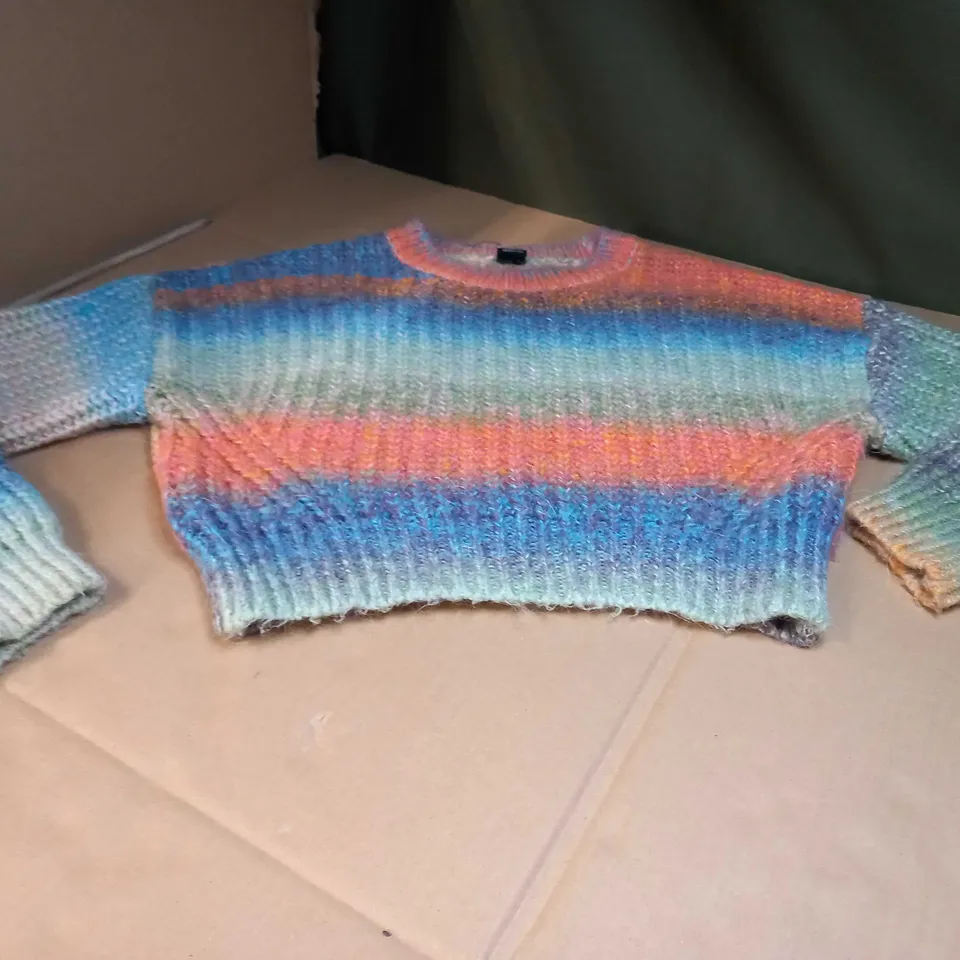 URBAN OUTFITTERS CHUNKY KNITTED RAINBOW JUMPER - SMALL