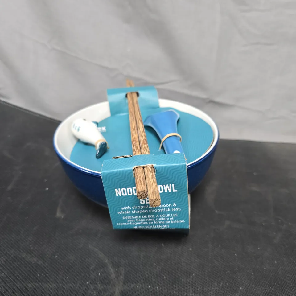 REX LONDON NOODLE BOWL SET WITH CHOPSTICKS, SPOON & WHALE-SHAPED REST