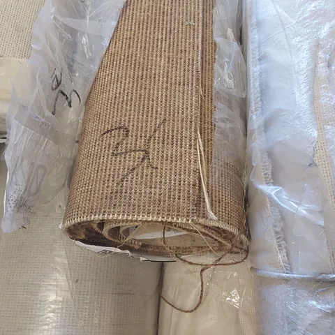 ROLL OF QUALITY EASISISAL CLASSIC CARPET - APPROXIMATELY 4.3 x 3.8m