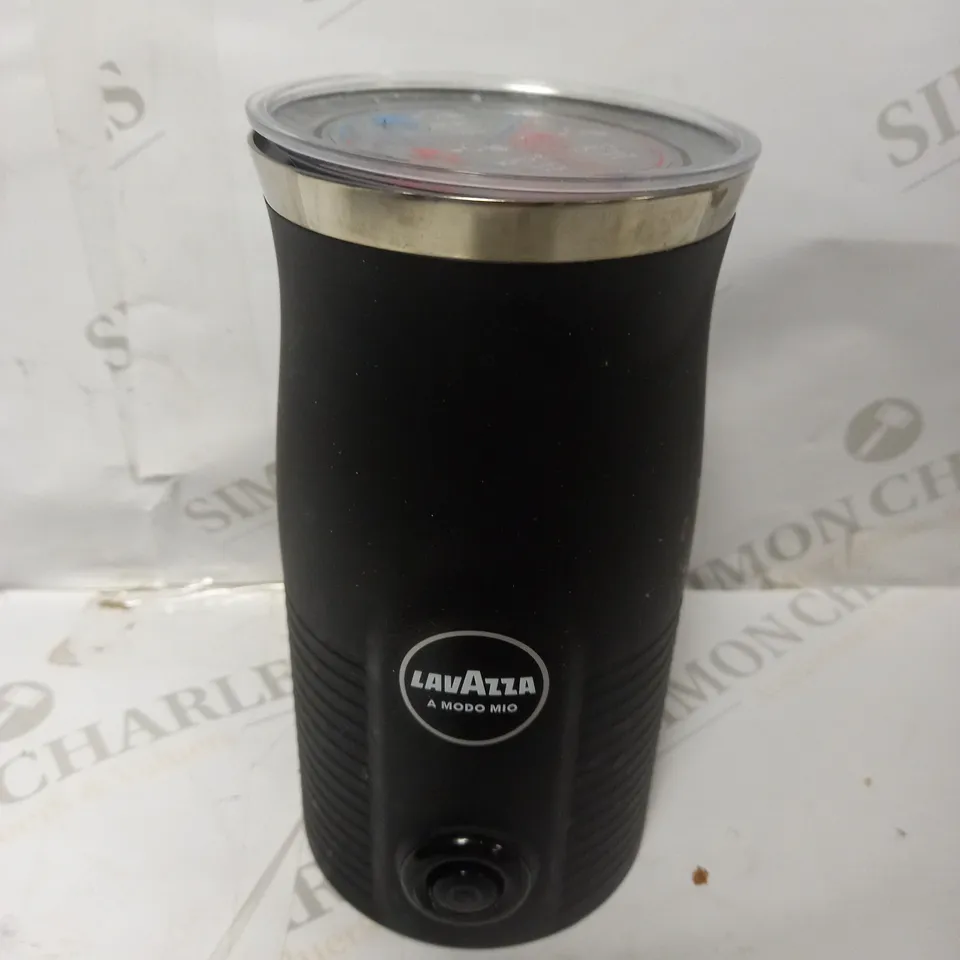 LAVAZZA A MODO MIO MILK EASY FROTHER 