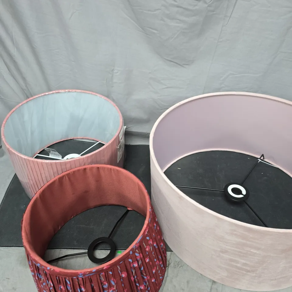 CAGE OF APPROXIMATELY 15 LAMPSHADES VARIOUS COLOURS, SIZES AND STYLES