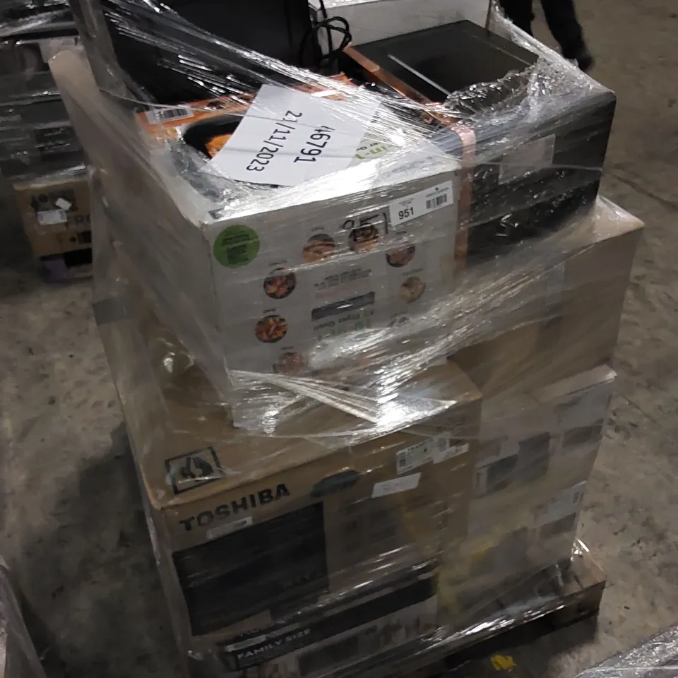 PALLET OF APPROXIMATELY 14 ASSORTED HOUSEHOLD & ELECTRICAL PRODUCTS TO INCLUDE
