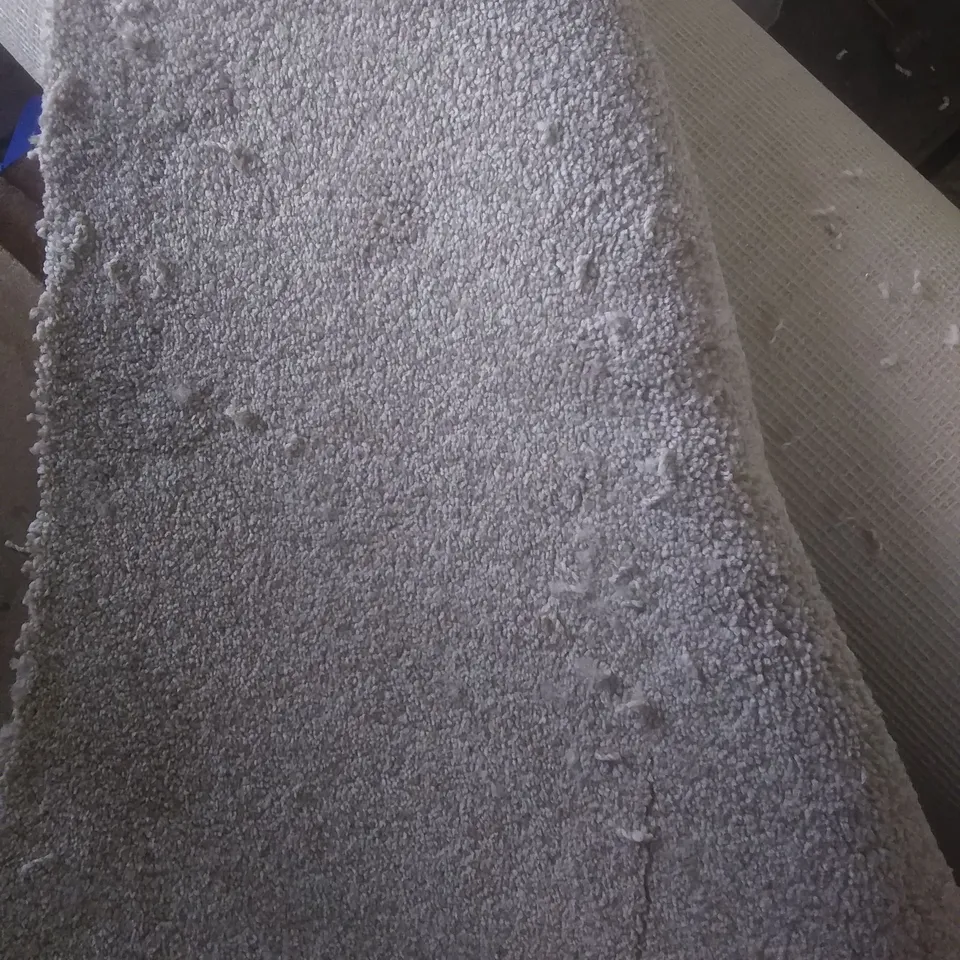 ROLL OF QUALITY ADDICTION 233 SAND CARPET APPROXIMATELY 4X4M