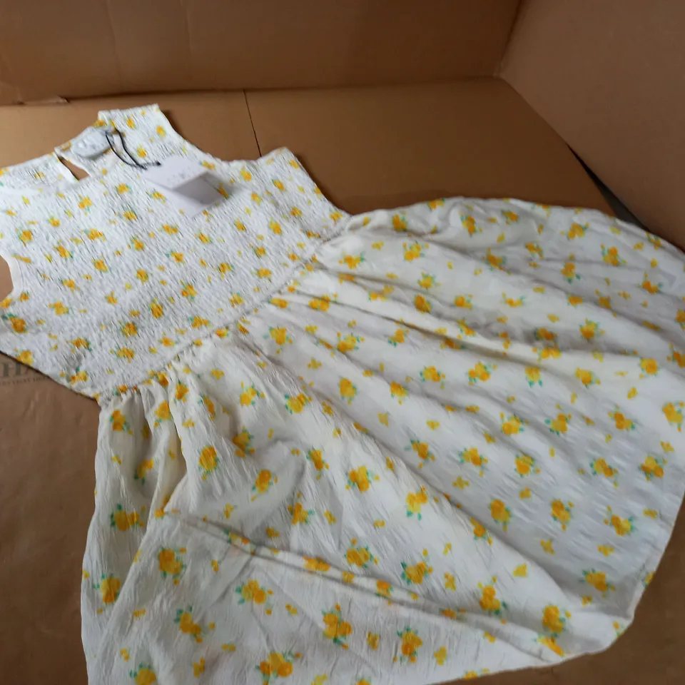 DAISY STREET FLORAL SLEEVELESS DRESS - UK 16