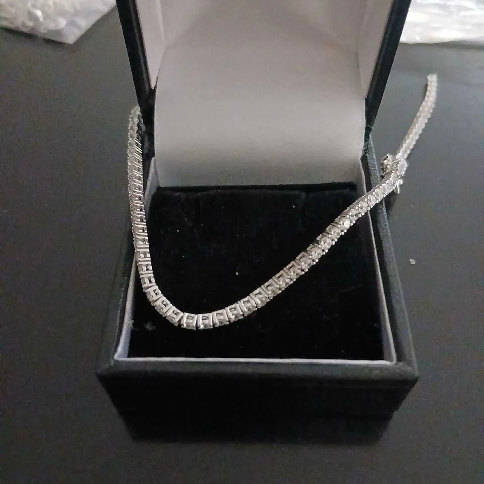 DIAMONIQUE 2.3-2.5CT FINE TENNIS BRACELET STERLING SILVER RHODIUM PLATED 