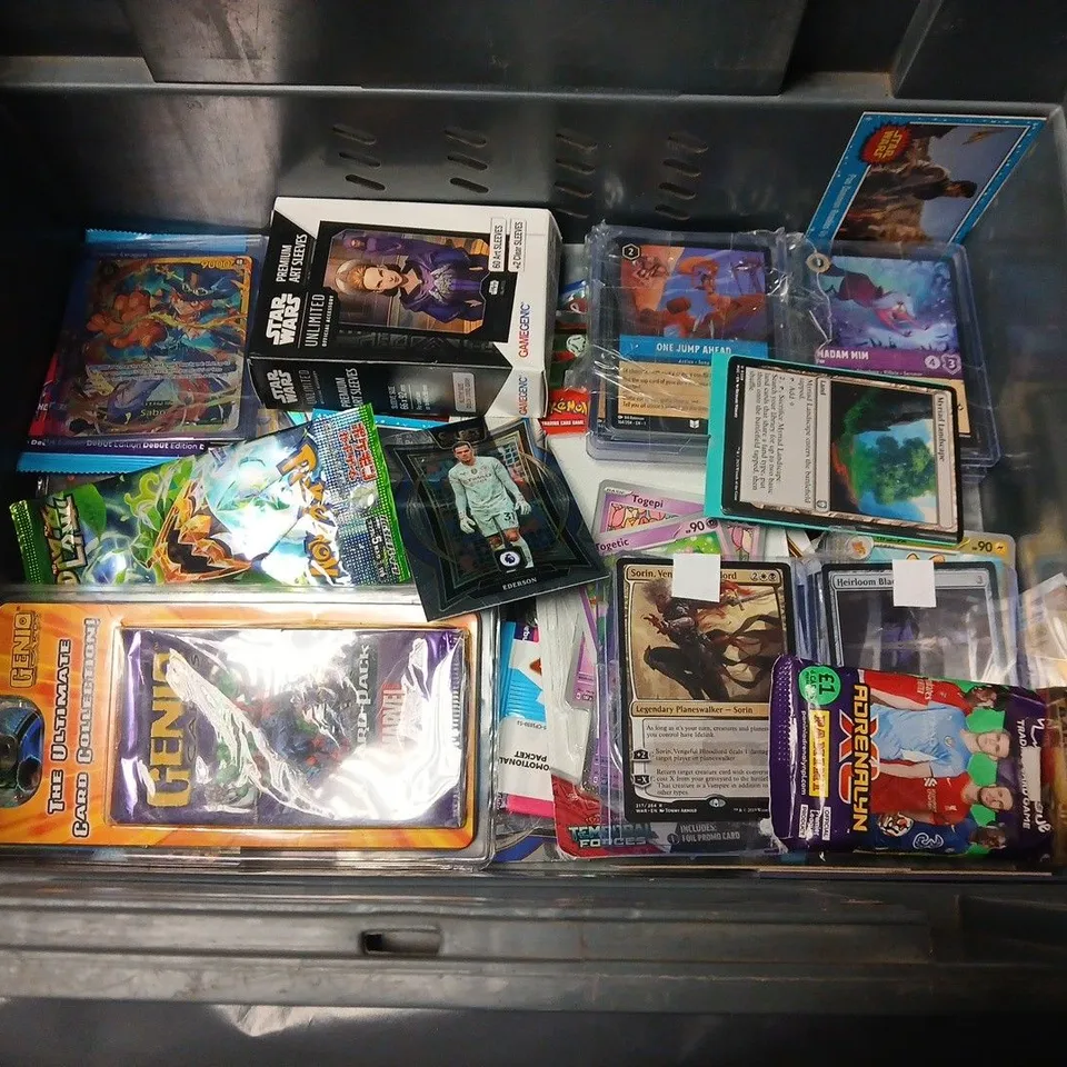 LOT OF ASSORTED COLLECTORS CARDS TO INCLUDE PREMIER LEAGUE, POKEMON AND STAR WARS
