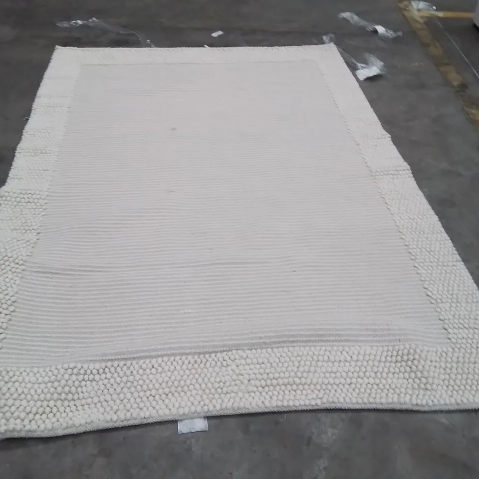 QUALITY DESIGNER AREA RUG - APPROXIMATELY 230X170CM