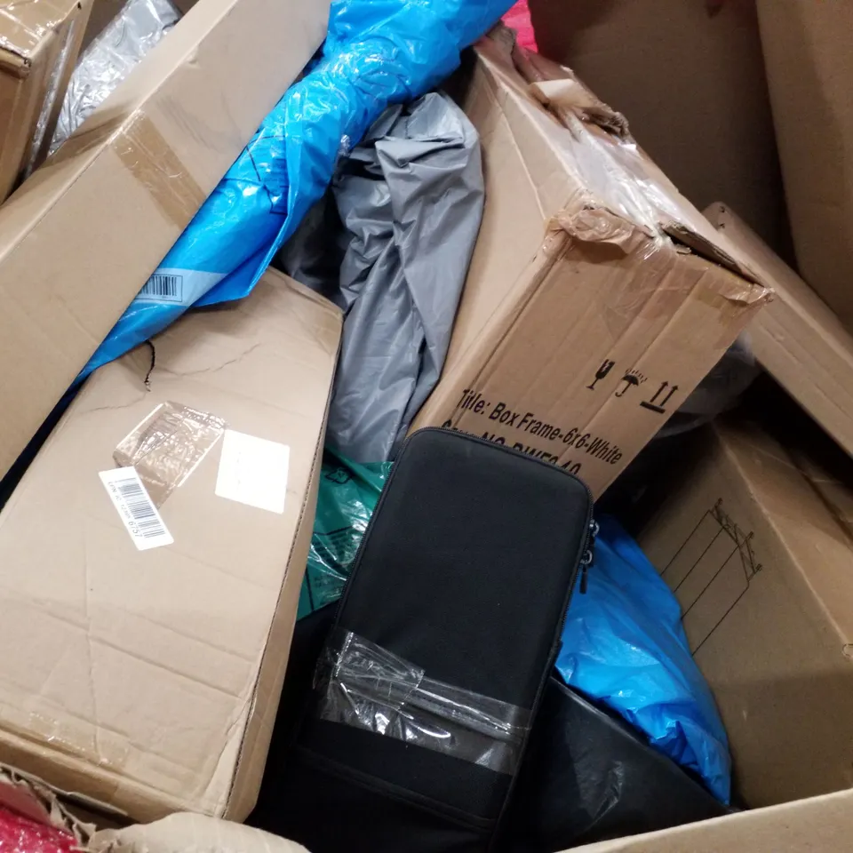 PALLET OF ASSORTED PRODUCTS INCLUDING MUD KITCHEN PLAYSET, WATER TABLE, OFFICE STOOL, PORTABLE MONITOR 