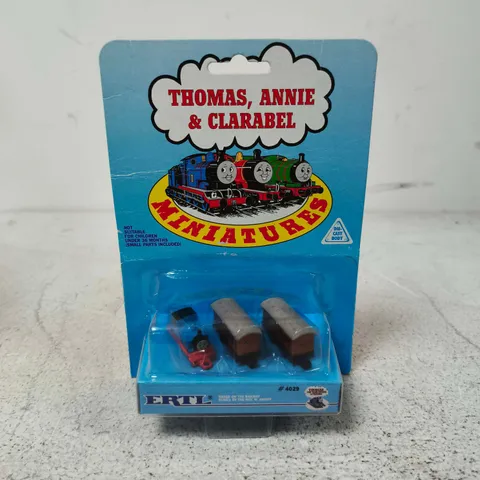 ERTL THOMAS THE TANK ENGINE & FRIENDS MINIATURE DIE-CAST SET WITH ANNIE & CLARABEL