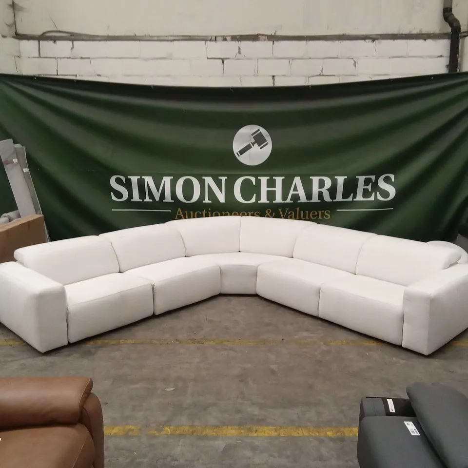 QUALITY DESIGNER ITALIAN MADE BEVERLY FABRIC UPHOLSTERED ELECTRIC RECLINING CORNER SOFA