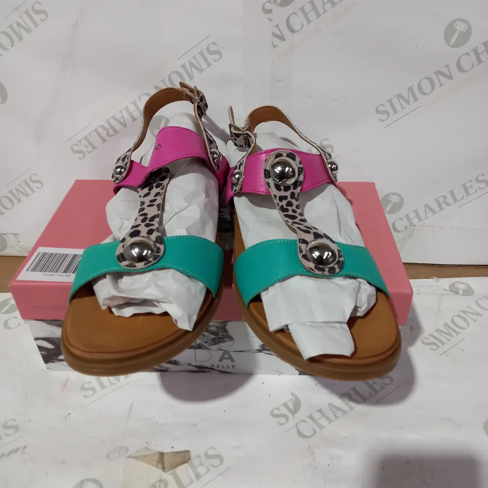 MODA IN PELLE ONEY SANDAL - SIZE 7