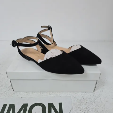 SPOT ON WOMEN’S BLACK ANKLE-STRAP FLATS – UK SIZE 3