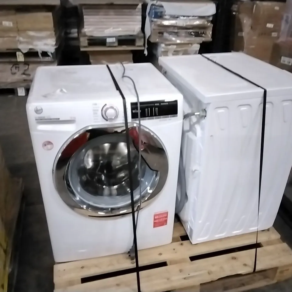 HOOVER 10KG FREESTANDING WASHING MACHINE WHITE AND RUSSELL HOBBS FREESTANDING WASHING MACHINE - UNPROCESSED RAW RETURNS