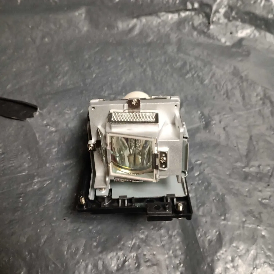 DIAMOND LAMPS PROJECTOR LAMP MODULE – E2401