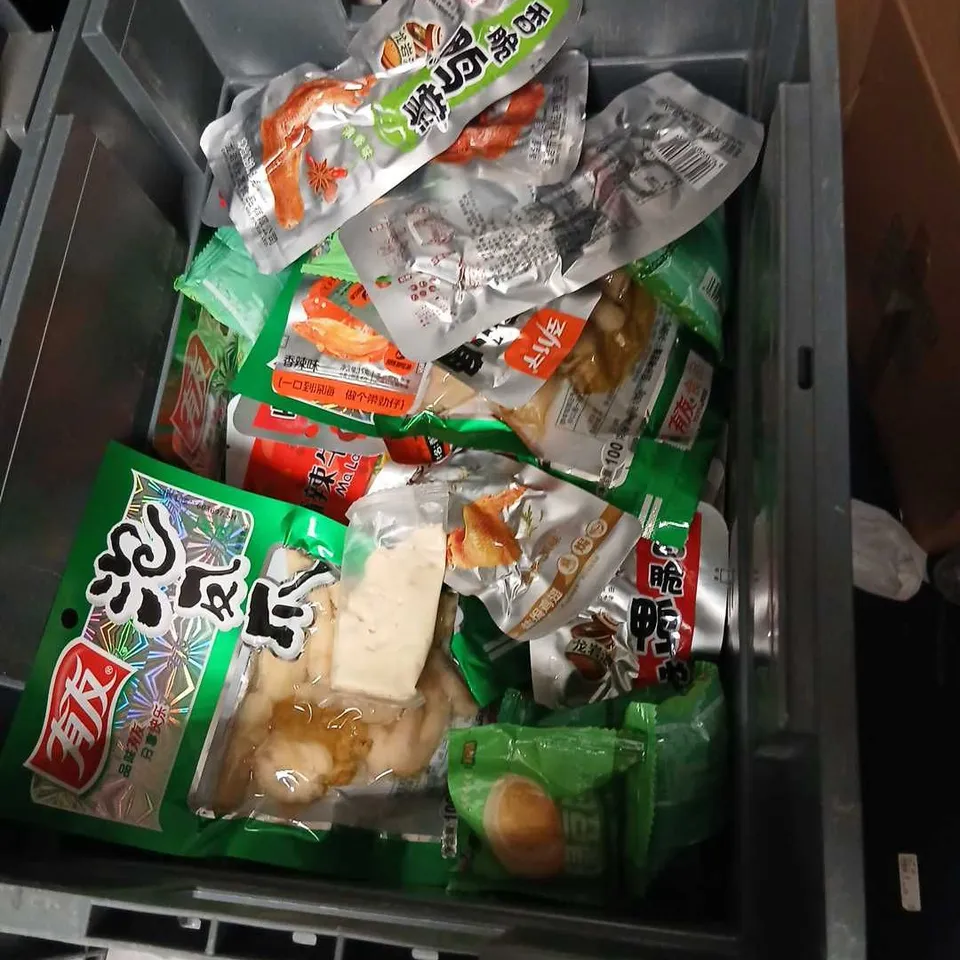 LARGE QUANTITY OF ASSORTED ASIAN THEMED FOOD PRODUCTS